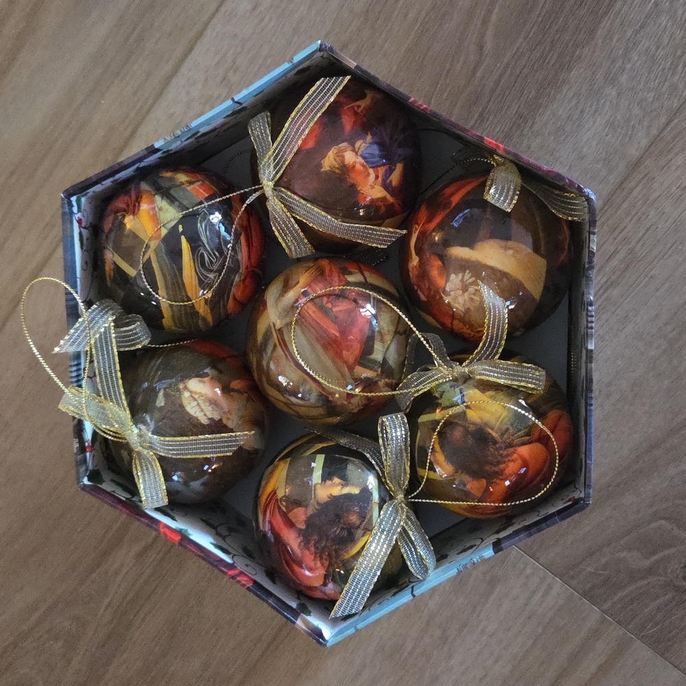 Vintage Renaissance Art Christmas Ornaments Set of 6 in‎ Box Raphael Style